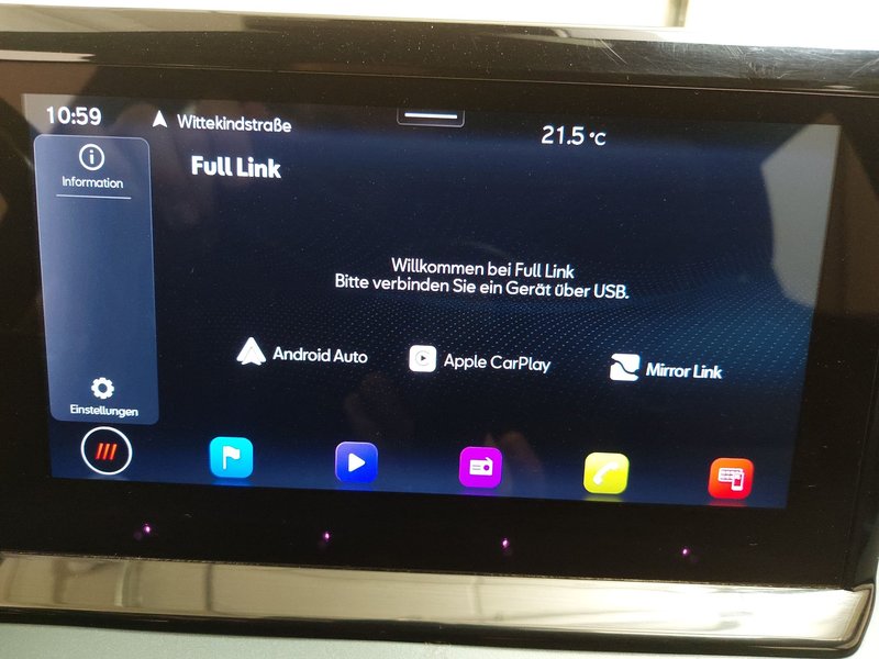 SEAT Arona 1.0 TSI Xperience • Full LED — 19