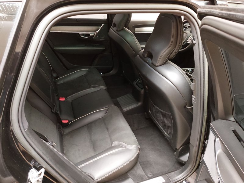 Volvo V90 R-Design automatik • AHK • 360° kamera — 12