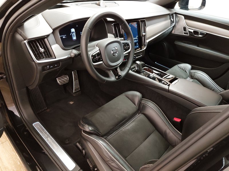 Volvo V90 R-Design automatik • AHK • 360° kamera — 6