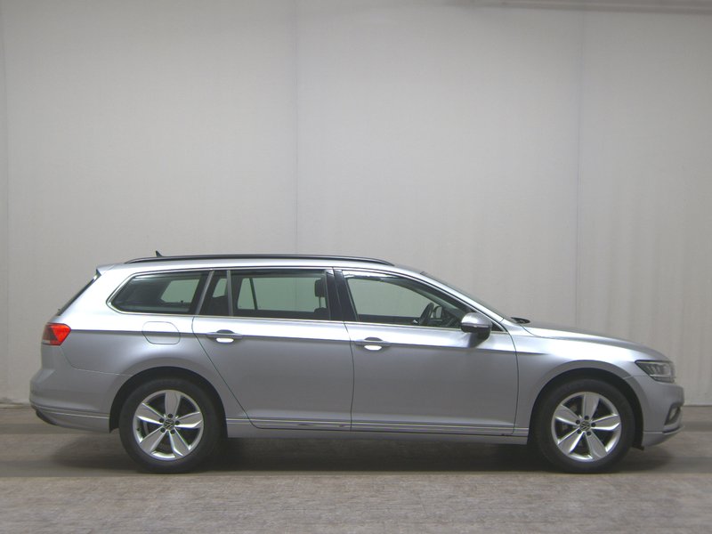 Volkswagen Passat Variant 2.0 TDI automatik Business • električna peta vrata