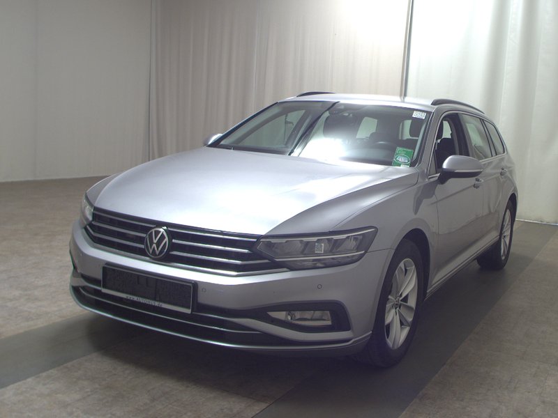 Volkswagen Passat Variant 2.0 TDI automatik Business • električna peta vrata — 2