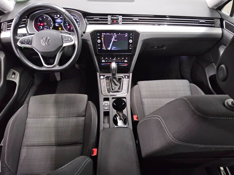 Volkswagen Passat Variant 2.0 TDI automatik Business • električna peta vrata — 5