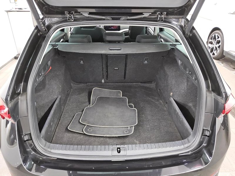 Škoda Octavia Kombi 2.0 TDI automatik Style • električna peta vrata • HUD — 13