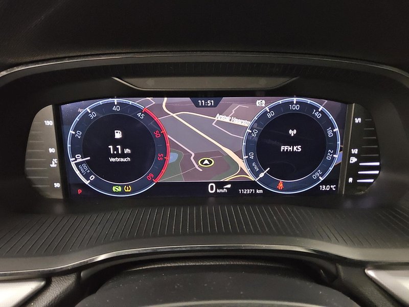 Škoda Octavia Kombi 2.0 TDI automatik Style • električna peta vrata • HUD — 8