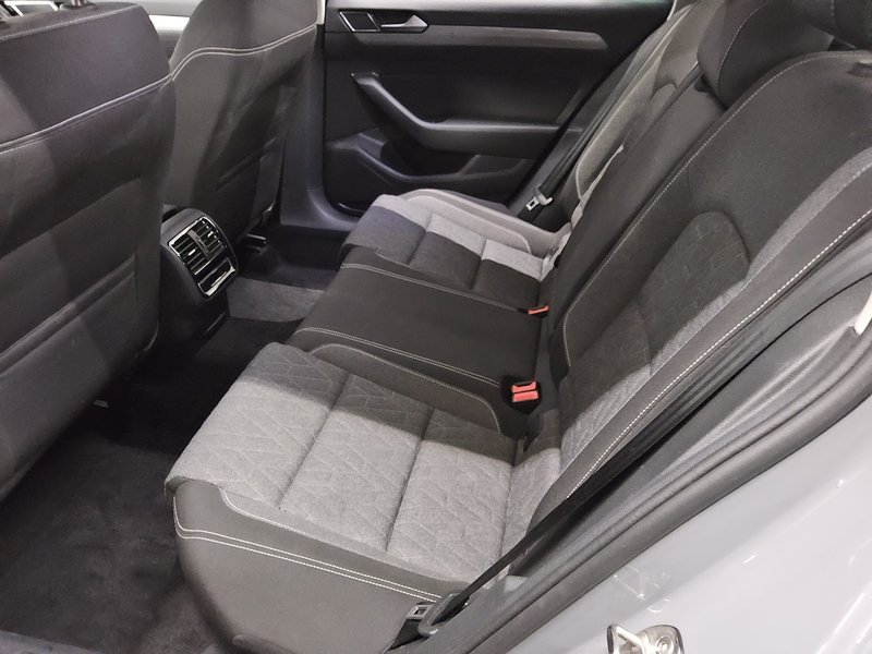 Volkswagen Passat Variant 2.0 TDI automatik • masaža sjedala • ACC — 13