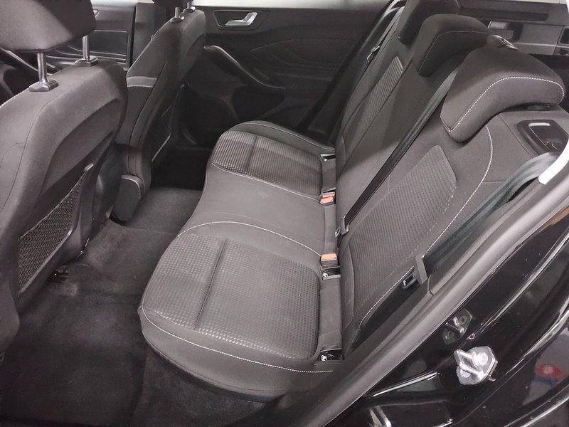 Ford Focus Turnier 1.5 EcoBlue automatik Cool&Connect • LED • navi — 13