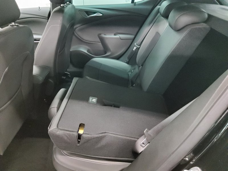 Opel Astra 1.5 D automatik Elegance • Full LED • alu felge — 12