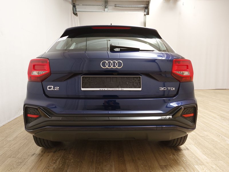 Audi Q2 30 TDI automatik S line • LED • djelomično koža — 14