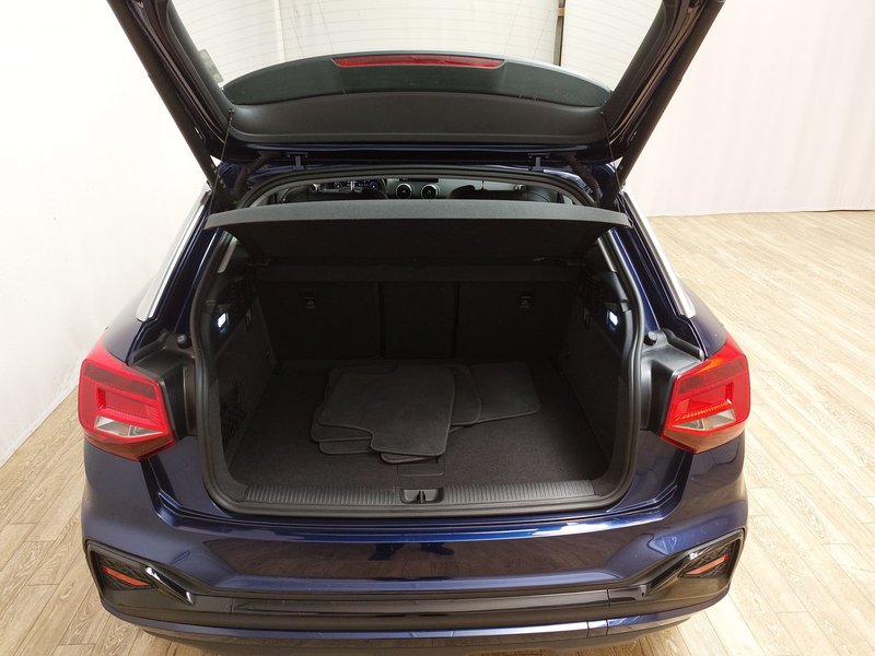 Audi Q2 30 TDI automatik S line • LED • djelomično koža — 15