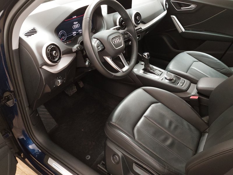 Audi Q2 30 TDI automatik S line • LED • djelomično koža — 6