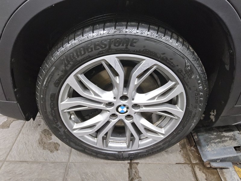 BMW X1 sDrive20d automatik Sport Line • ACC • AHK — 10