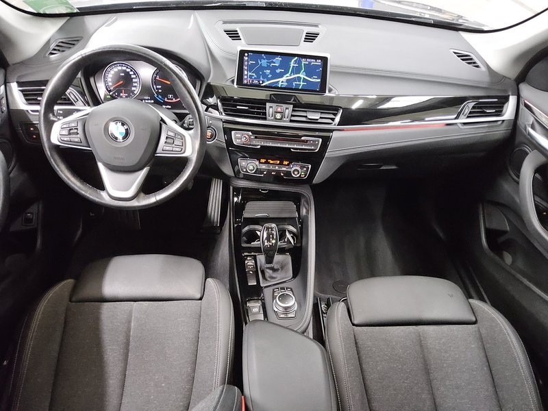 BMW X1 sDrive20d automatik Sport Line • ACC • AHK — 5