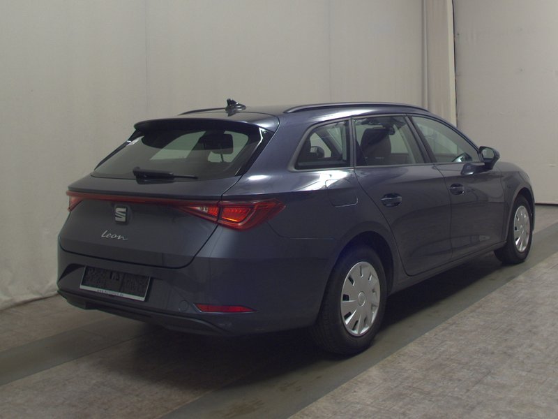 SEAT Leon Sportstourer 1.0 TSI Reference • LED — 4