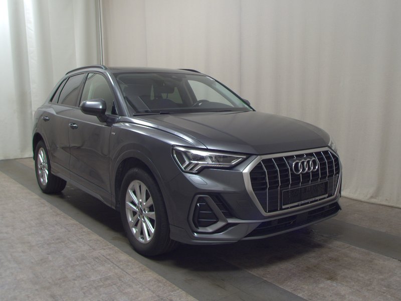 Audi Q3 35 TDI S line • kuka za vuču • električna vrata prtljažnika — 3