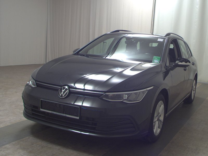 Volkswagen Golf 8 Variant 2.0 TDI Life • koža • Full LED — 2