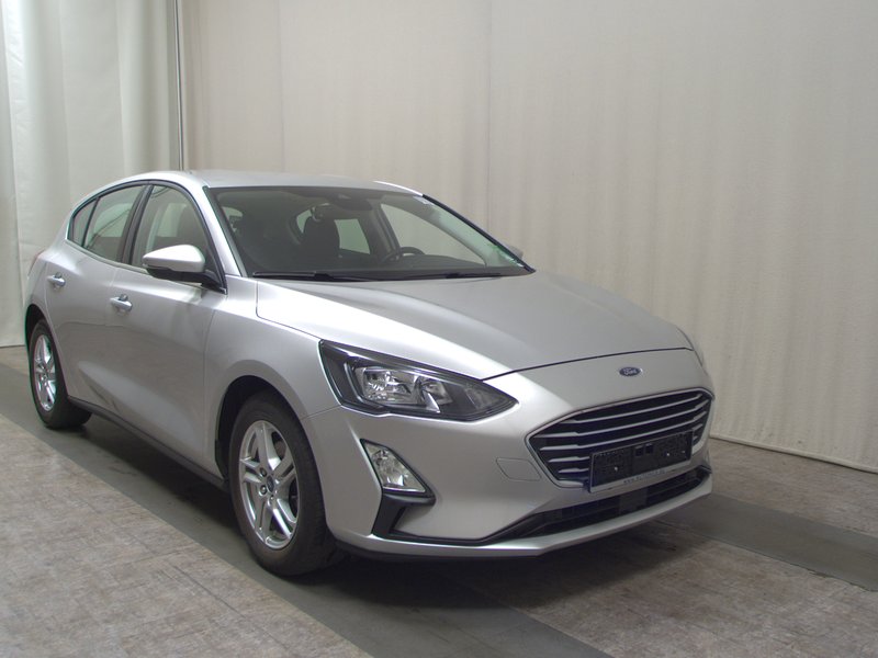 Ford Focus 1.5 EcoBlue Cool&Connect • 360° kamera • LED — 3