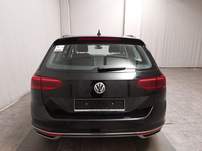 Volkswagen Passat Variant GTE 1.4 TSI automatik • ACC • LED — 14