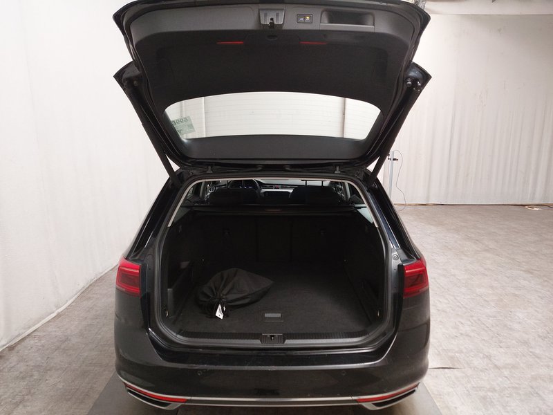 Volkswagen Passat Variant GTE 1.4 TSI automatik • ACC • LED — 15