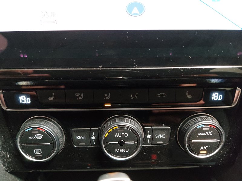 Volkswagen Passat Variant GTE 1.4 TSI automatik • ACC • LED — 19