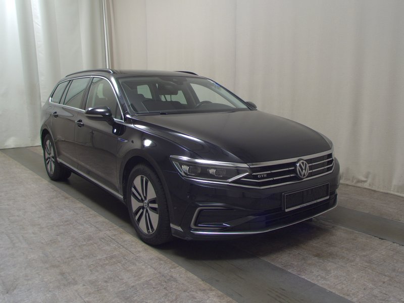 Volkswagen Passat Variant GTE 1.4 TSI automatik • ACC • LED — 3