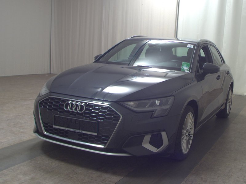 Audi A3 Sportback 30 TFSI automatik advanced • ACC • Full LED — 2