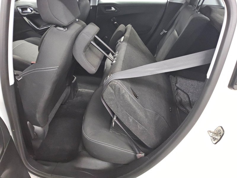 Peugeot 208 1.5 BlueHDI Active • navigacija — 12