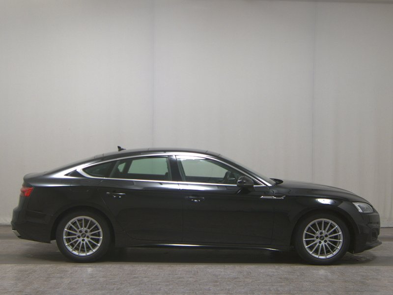 Audi A5 Sportback 35 TDI automatik • Kuka za vuču (zakretna)