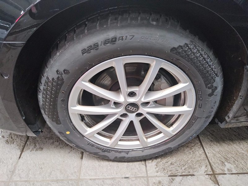 Audi A6 40 TDI automatik • 360° kamera • LED — 11
