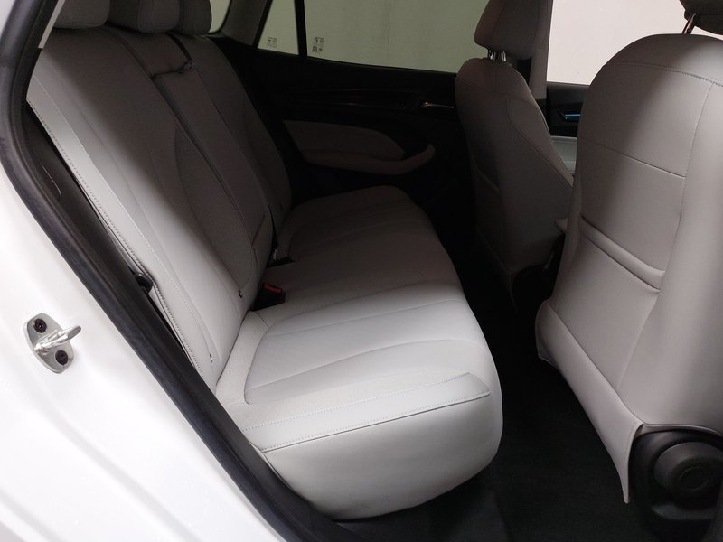 MG MG5 Luxury • 360° kamera • koža — 12