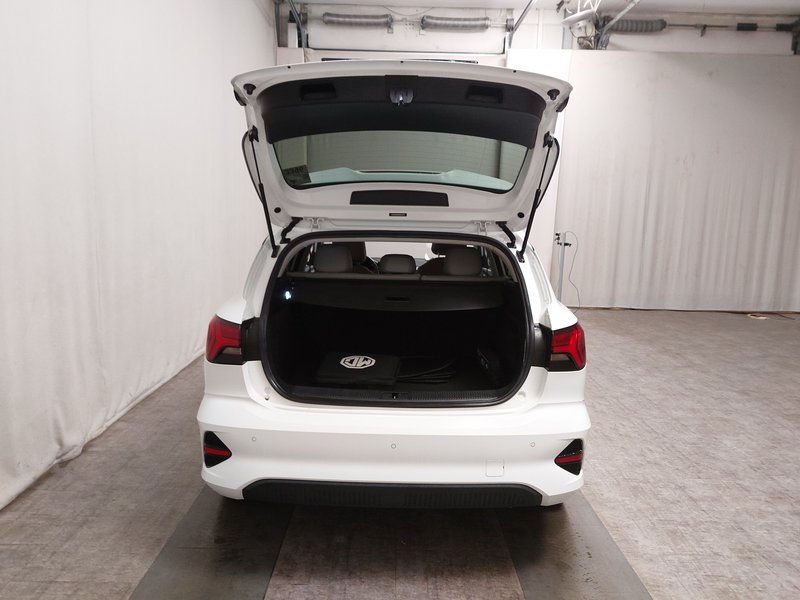 MG MG5 Luxury • 360° kamera • koža — 18