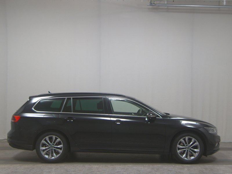 Volkswagen Passat Variant 2.0 TDI automatik • masaža sjedala • ACC