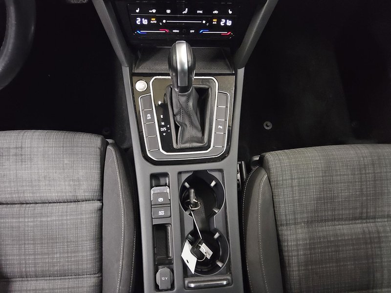Volkswagen Passat Variant 2.0 TDI automatik • masaža sjedala • ACC — 6