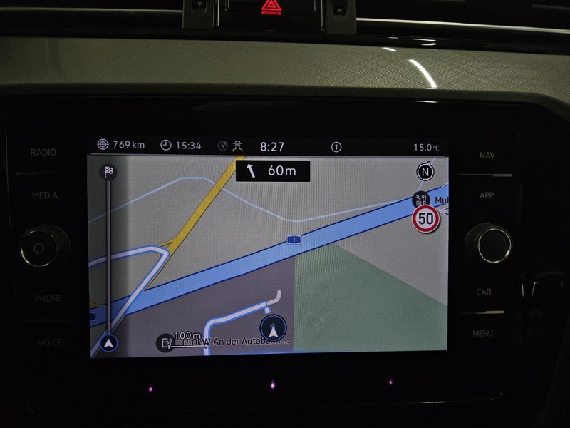 Volkswagen Passat Variant 2.0 TDI automatik • masaža sjedala • ACC — 7