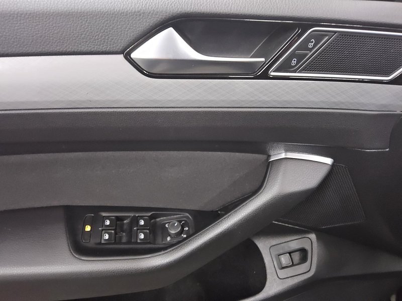 Volkswagen Passat Variant 2.0 TDI automatik • masaža sjedala • ACC — 9