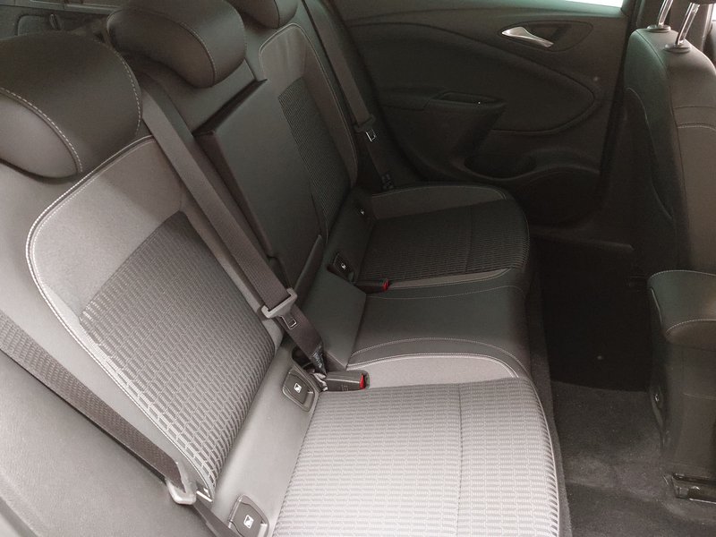 Opel Astra ST 1.5 D Elegance • LED • navigacija — 12