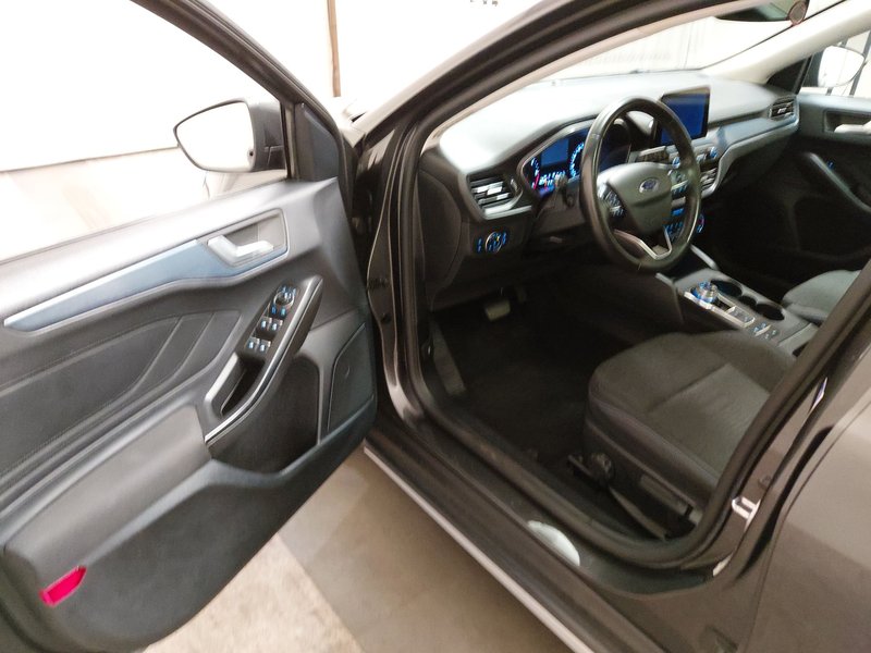 Ford Focus 1.5 EcoBlue automatik Active • Full LED • panorama — 9