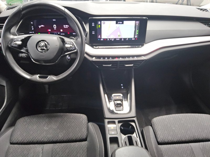 Škoda Octavia Kombi 2.0 TDI automatik Ambition • ACC • Full LED — 5