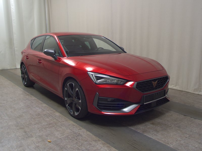 CUPRA Leon 2.0 TSI automatik • Full LED • digitalni instrumenti — 3