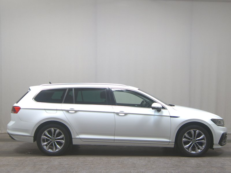 Volkswagen Passat Variant GTE 1.4 TSI automatik • ACC • Full LED