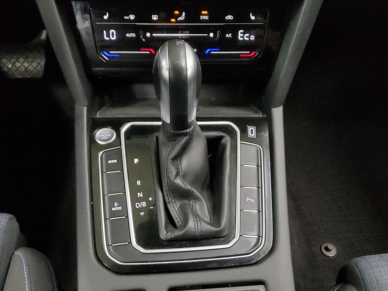 Volkswagen Passat Variant GTE 1.4 TSI automatik • ACC • Full LED — 6