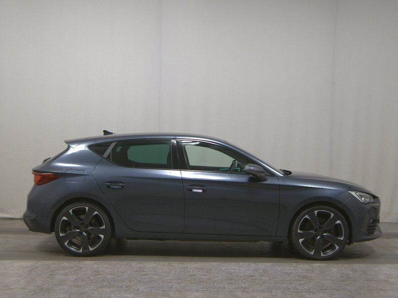 CUPRA Leon 1.4 automatik e-Hybrid • ACC • LED