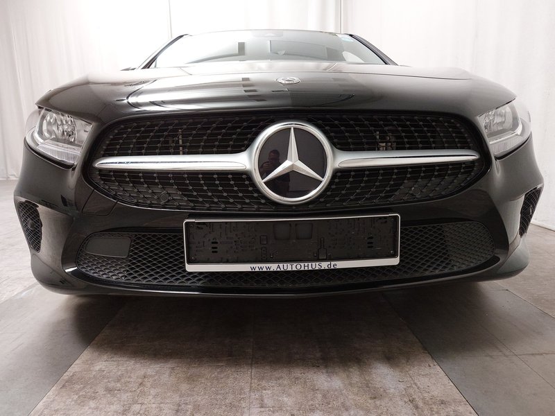 Mercedes-Benz A 250 e automatik Progressive • navigacija — 10