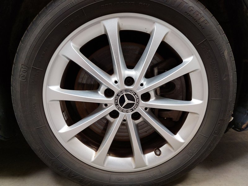 Mercedes-Benz A 250 e automatik Progressive • navigacija — 11