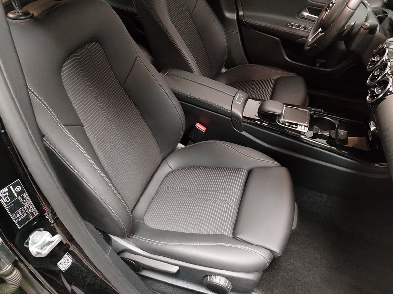 Mercedes-Benz A 250 e automatik Progressive • navigacija — 12