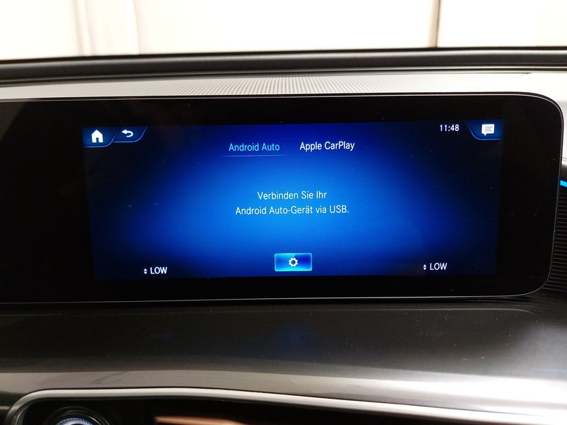 Mercedes-Benz EQC 400 4MATIC • Full LED — 18