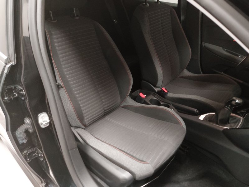 Peugeot 208 1.2 PureTech Active • 360° kamera • digitalni instrumenti — 10