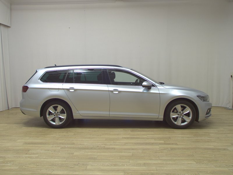 Volkswagen Passat Variant 2.0 TDI 4MOTION automatik Business • bežično punjenje