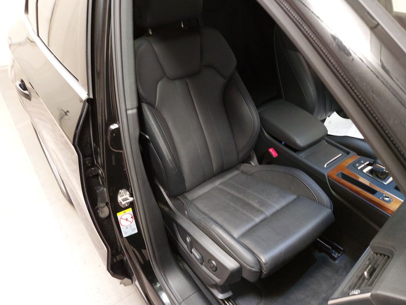 Audi Q5 40 TDI quattro S line automatik • panorama • AHK — 10