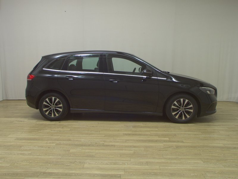 Mercedes-Benz B 180 d automatik • LED