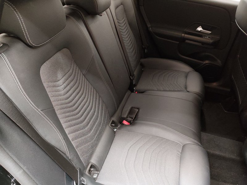Mercedes-Benz B 180 d automatik • LED — 12